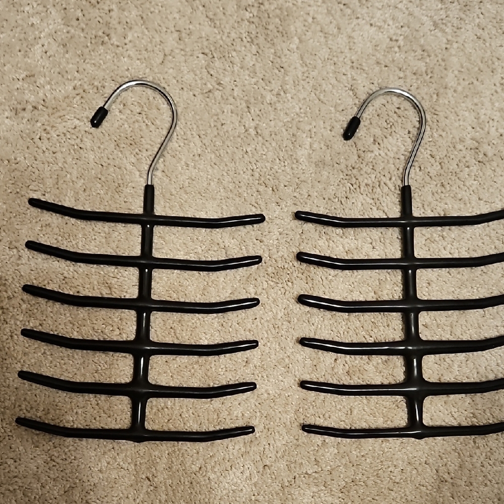 Black Multi-Tier Tie Rack